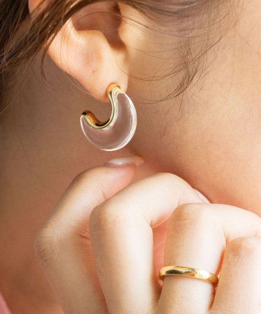 クリアカーブピアス