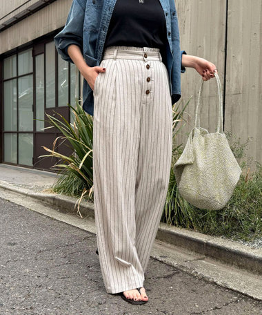 ストライプセミワイドタックパンツ