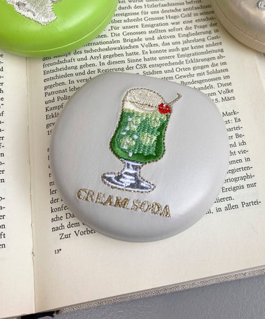 【Jolie Joli/ジョリジョリ】My Favoritte刺しゅうラウンドケース