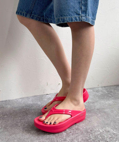 【OOFOS/ウーフォス】 OOmega