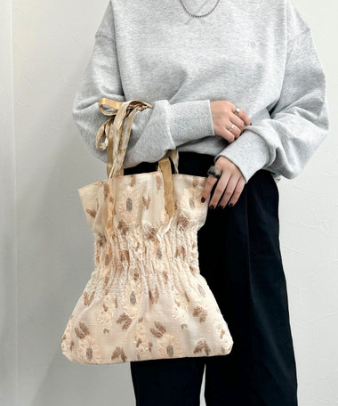 ジャガードシャーリングライトトートバック