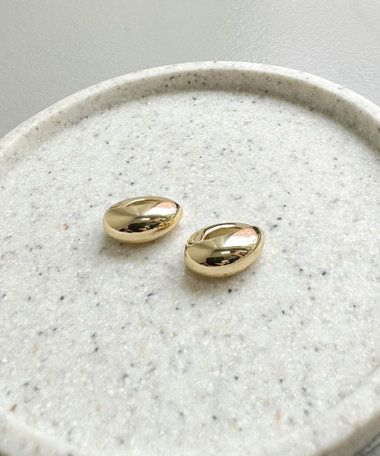 たまご型ワンタッチイヤリング