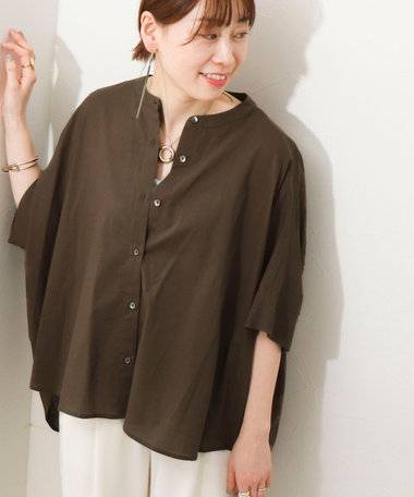 キャンブリックバック刺繍ブラウス