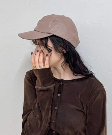 フェイクレザーキャップ