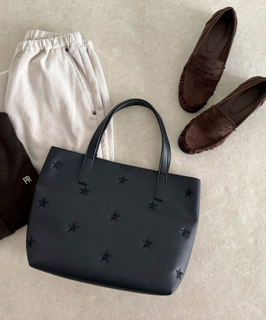 星刺しゅうフェイクレザートートバッグ