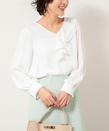 ウォッシャブルサテンアシンメトリーラッフルブラウス