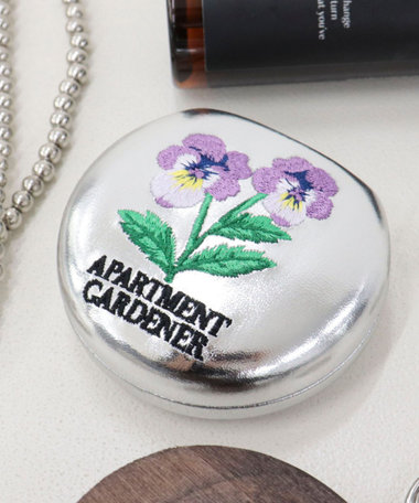 【JOli JOli/ジョリジョリ】刺しゅうラウンドケース