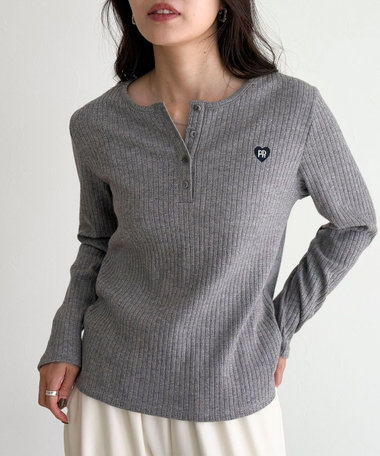 ハート刺繍ヘンリーリブプルオーバー