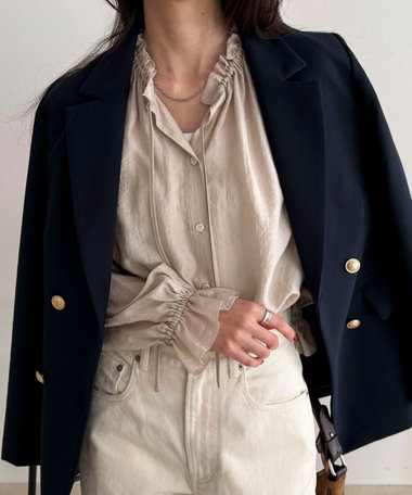 シャイニーシアーギャザーブラウス