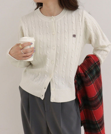 ［FREDY＆GLOSTER限定 TIME SALE！］FR刺しゅうケーブル柄カーディガン