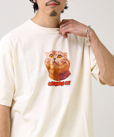 【あの名作をオマージュ】犬猫実写風プリントTシャツ