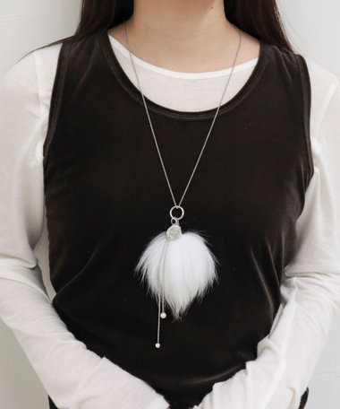 ファートップロングネックレス