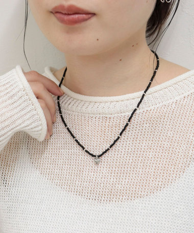 ビーズ×ハートトップネックレス