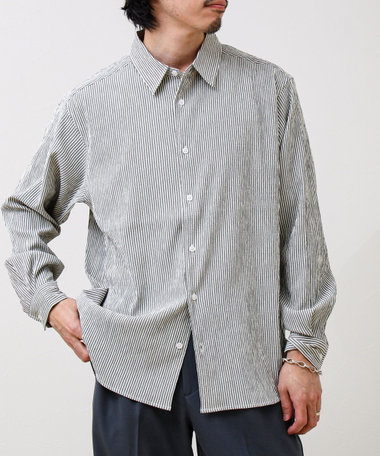 【清涼感のある表情】ストライプレギュラーカラーシャツ