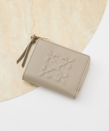 エンボスモノグラムハーフウォレット(SO-437)