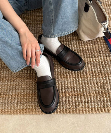 ソールステッチローファー