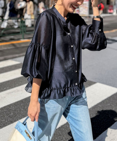 ウォッシャブルシアー裾フリルブラウス