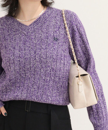 ［FREDY＆GLOSTER限定 TIME SALE！］FR刺しゅうケーブル柄Vネックニットプルオーバー