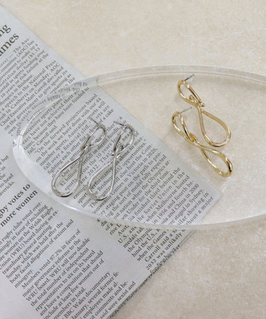 メタルスイングピアス