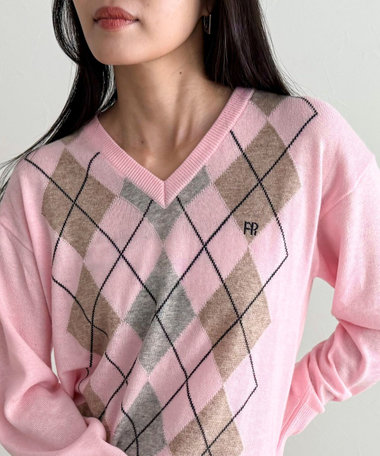 アーガイル柄インターシャVネックニット