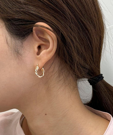メタルねじりリングピアス