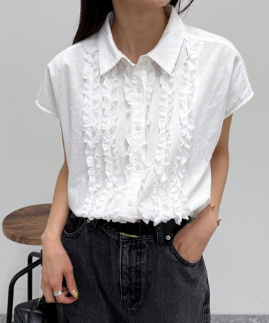 フレンチスリーブフリルブラウス