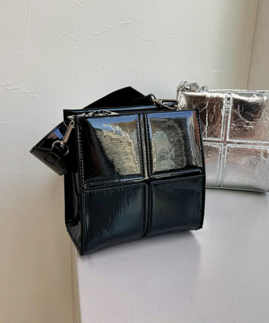 エナメルボックスパネルショルダー