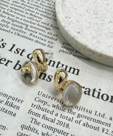 シンメトリークリアポイントピアス