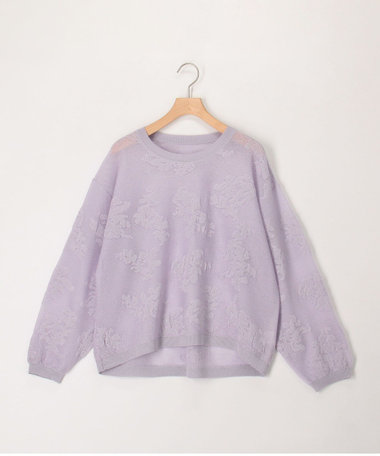 透かし編み花柄プルオーバーニット