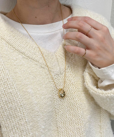 つぶしモチーフトップロングネックレス