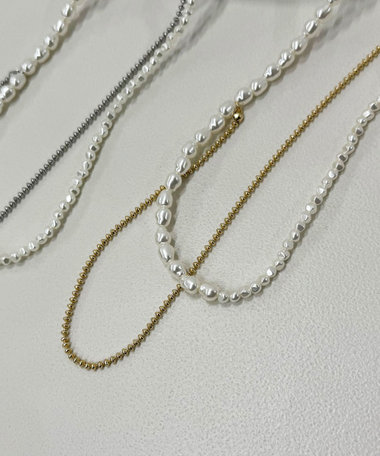 パールチェーンアシメネックレス