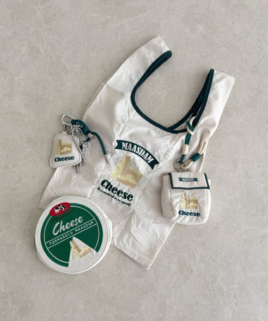 ［WEB限定 SPECIAL PRICE！］コンパクトマルシェ刺しゅうバッグチャーム