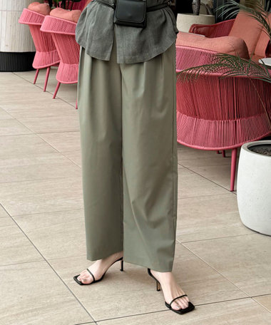 カルゼストレッチツータックパンツ