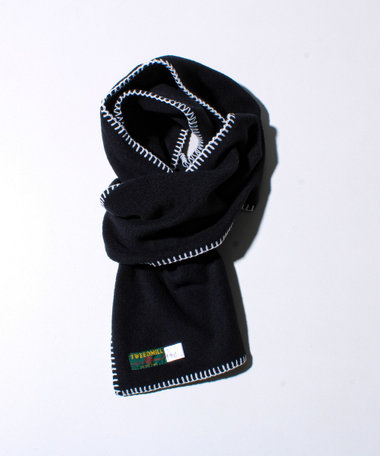 ［WEB限定 SPECIAL PRICE！］【GLOSTER別注】【TWEEDMILL】ブランケットステッチフリーススカーフ