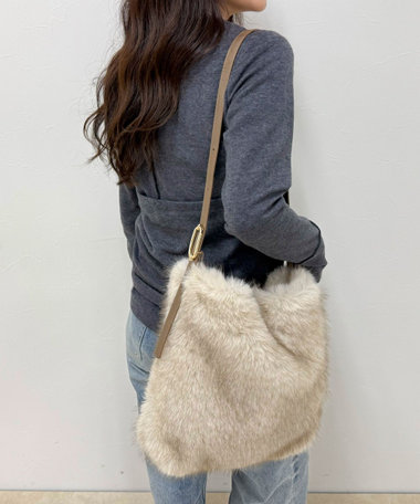 バックルワンハンドルファートートバッグ