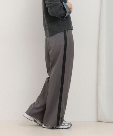 サイドラインタックワイドパンツ