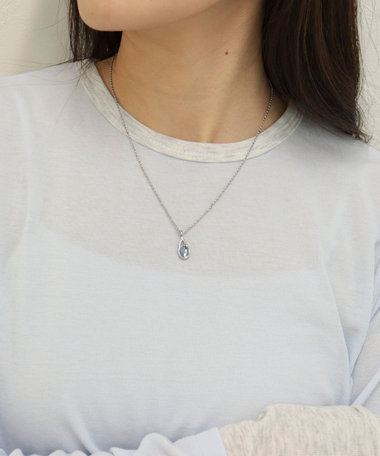 クリアカラードロップネックレス