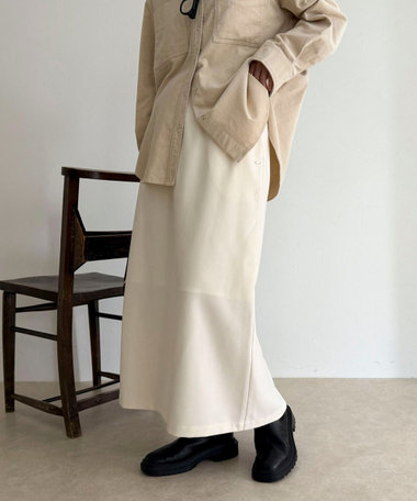 起毛ツイルＩラインスカート