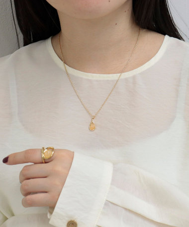 クリアカラードロップネックレス