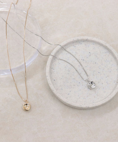 つぶしキューブトップネックレス