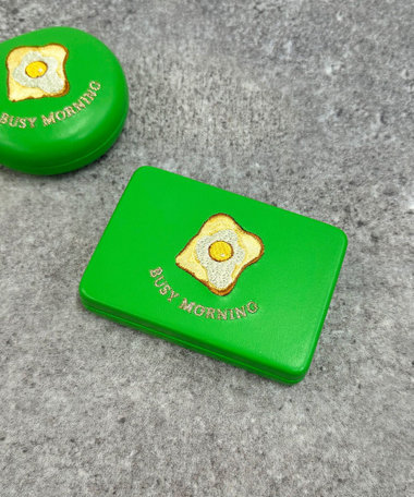 【Jolie Joli/ジョリジョリ】キャリング刺繍コンパクトミラーケース