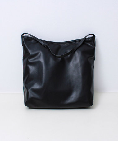 【Un coeur/アンクール】DRAPE ONE SHOULDER ドレープワンショルダーバッグ