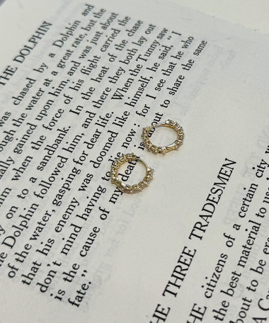 プチジルコニアリングピアス