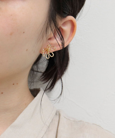 メタルラインフラワーピアス