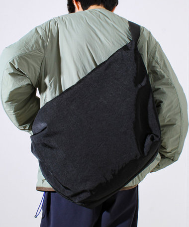 【SML/エスエムエル】STOMACH SHOULDERBAG L