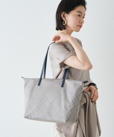 CONNOLLY◇コノリー◇レザートートバッグ◇オフホワイト◇上質◇希少 COURTNEY ORLA｜PVC×レザー スロープ トートバッグ Sサイズ