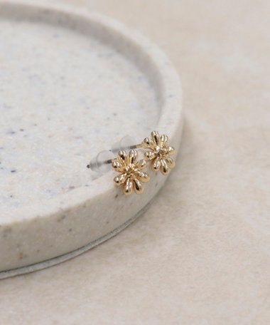 マーガレットピアス