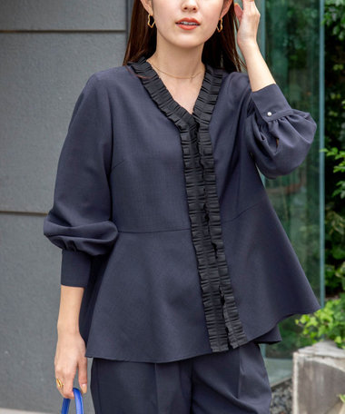 《セットアップ対応》ウォッシャブル衿プリーツペプラムブラウス