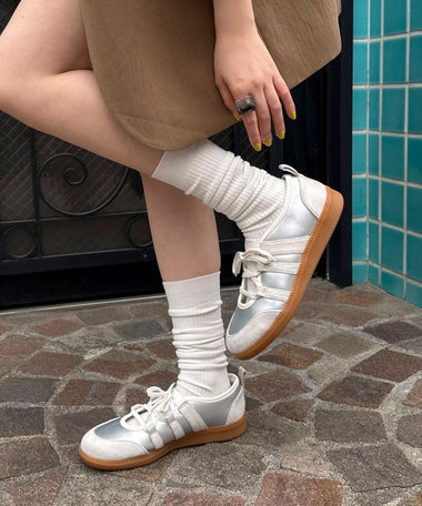 メリージェーンスニーカー