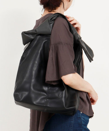 ノットハンドルギャザートートバッグ